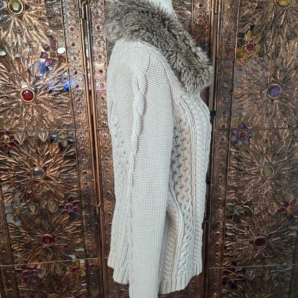 Faux Fur Collar Toggle Cable Knit Cardigan Sweater Jacket Womens Cream Tan Small - Picture 4 of 9